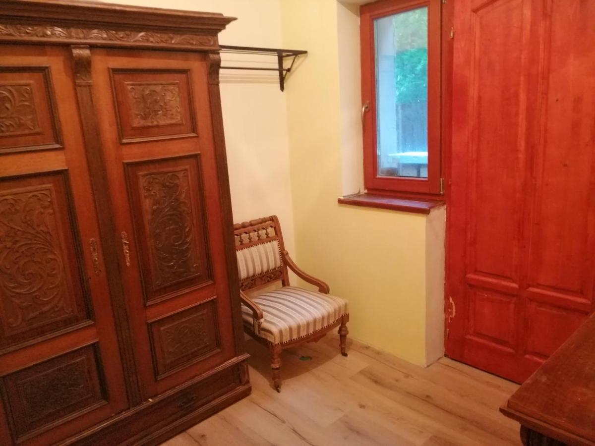 Vizaknai Apartmanhaz Székesfehérvár Eksteriør bilde